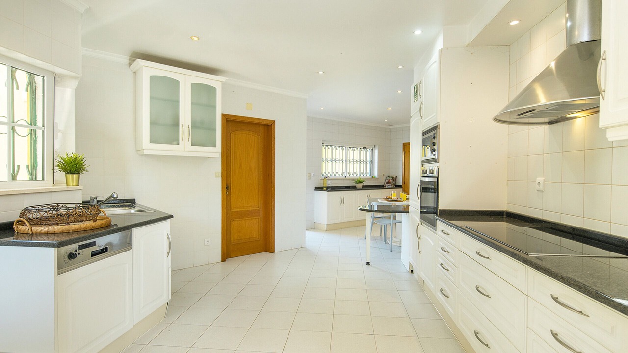 Photo of Kitchen in Almancil