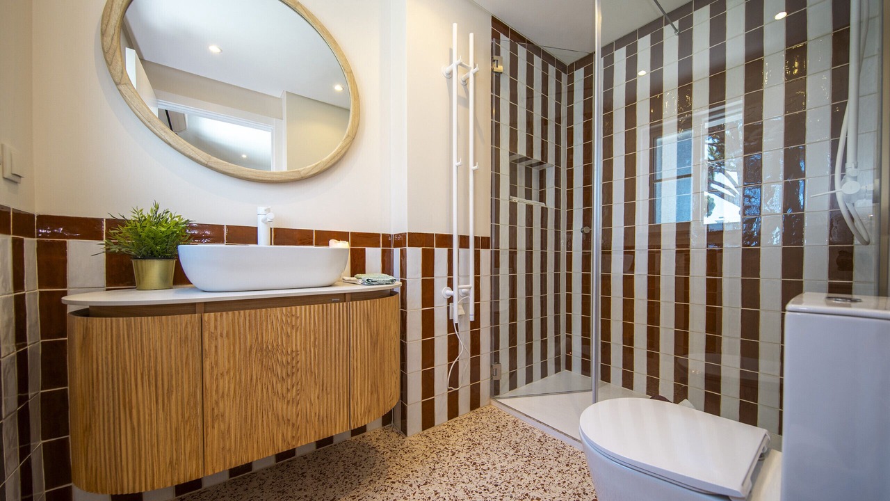 Photo of Bathroom in Almancil
