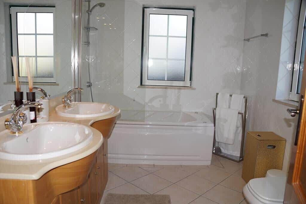 Photo of Bathroom in Vale do Garrao