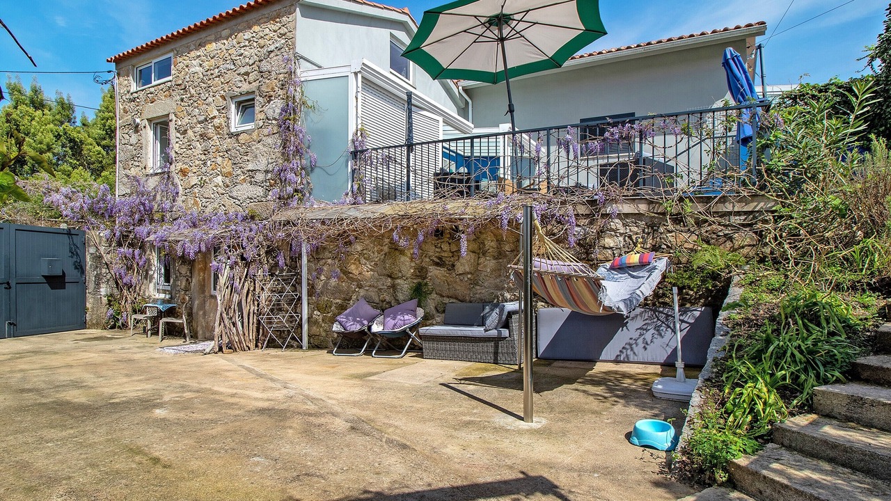 Photo of Patio Balcony in Caminha