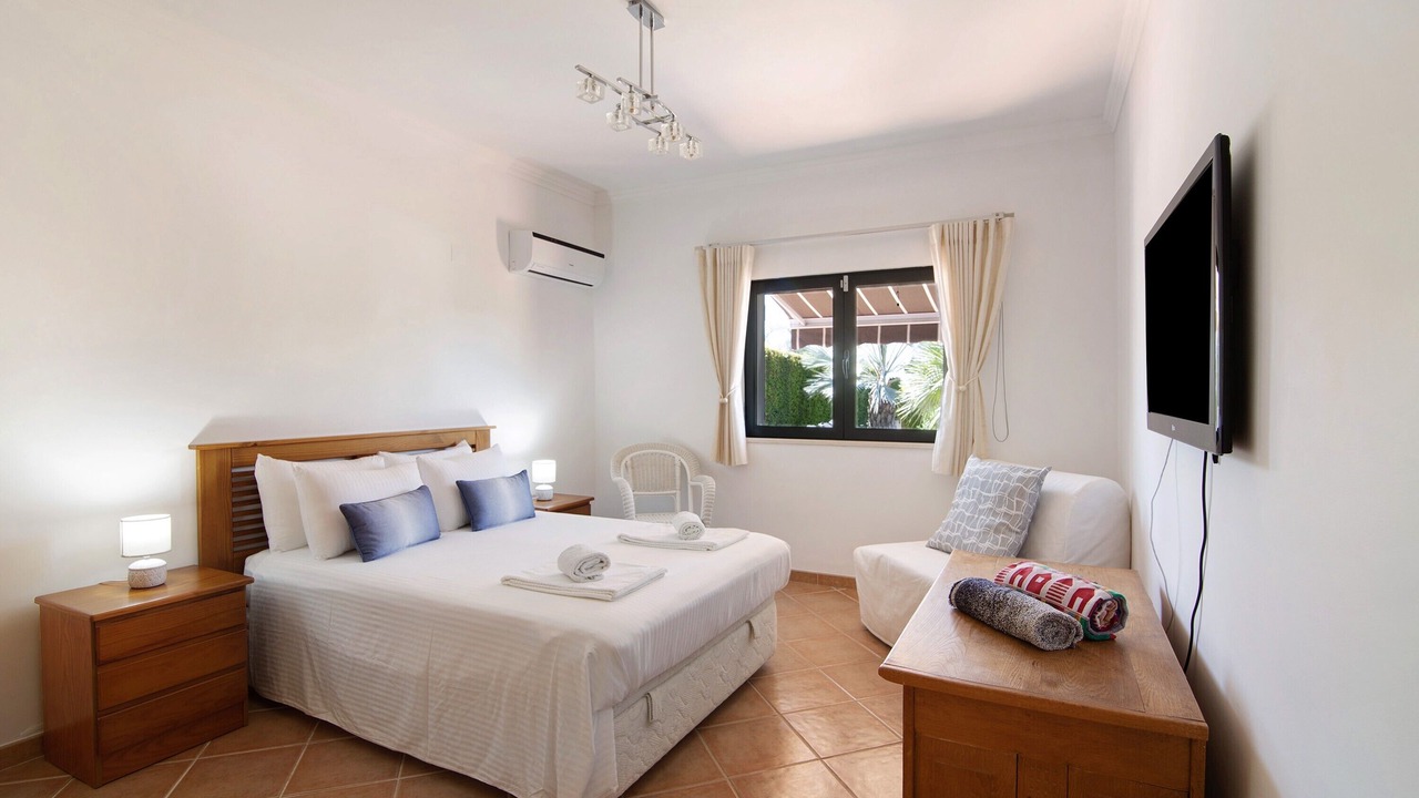 Photo of Bedroom in Vale Formoso