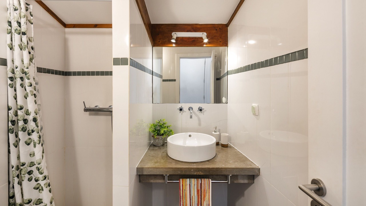 Photo of Bathroom in Sao Bartolomeu de Messines