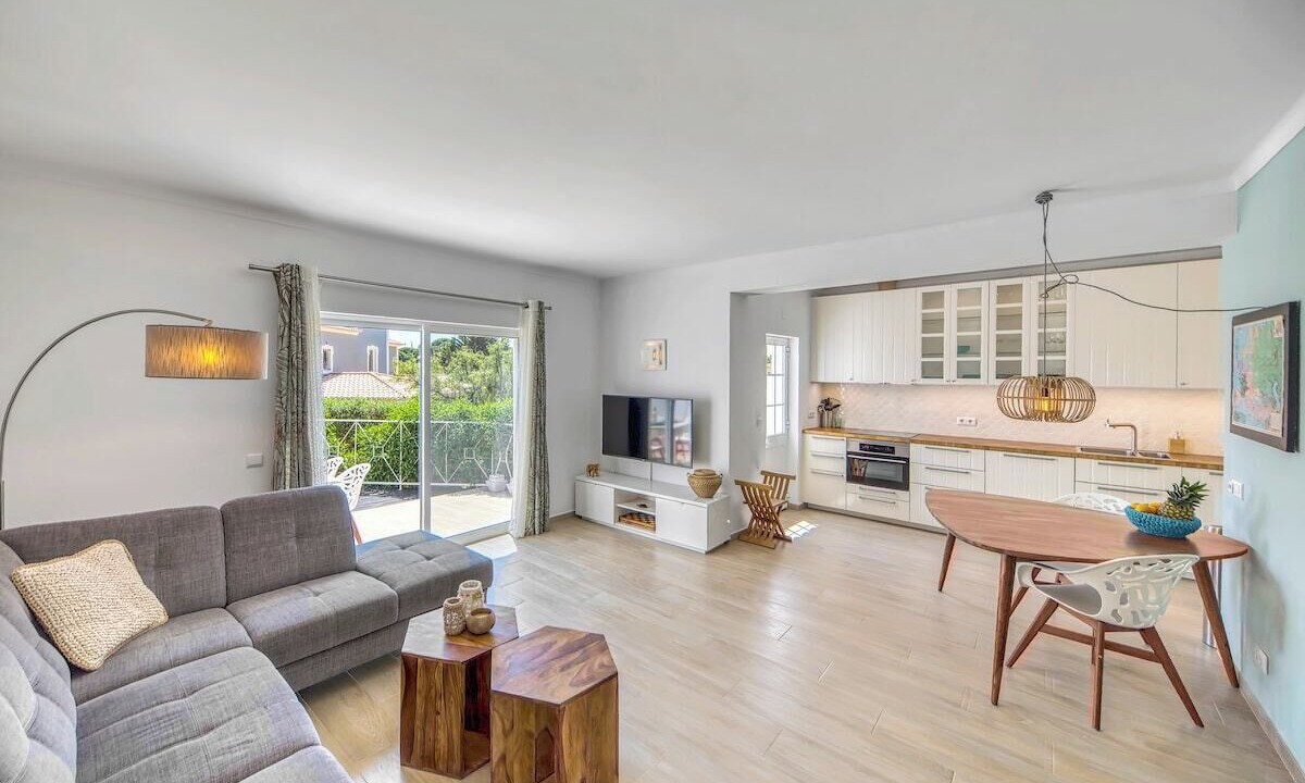 Photo of Livingroom in Lagoa e Carvoeiro