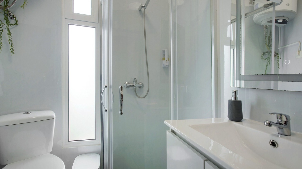 Photo of Bathroom in Garajau