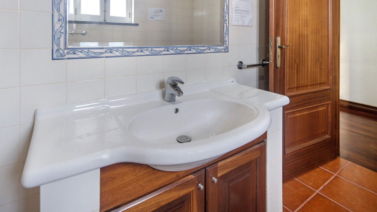 Photo of Bathroom in Santa Cruz da Graciosa
