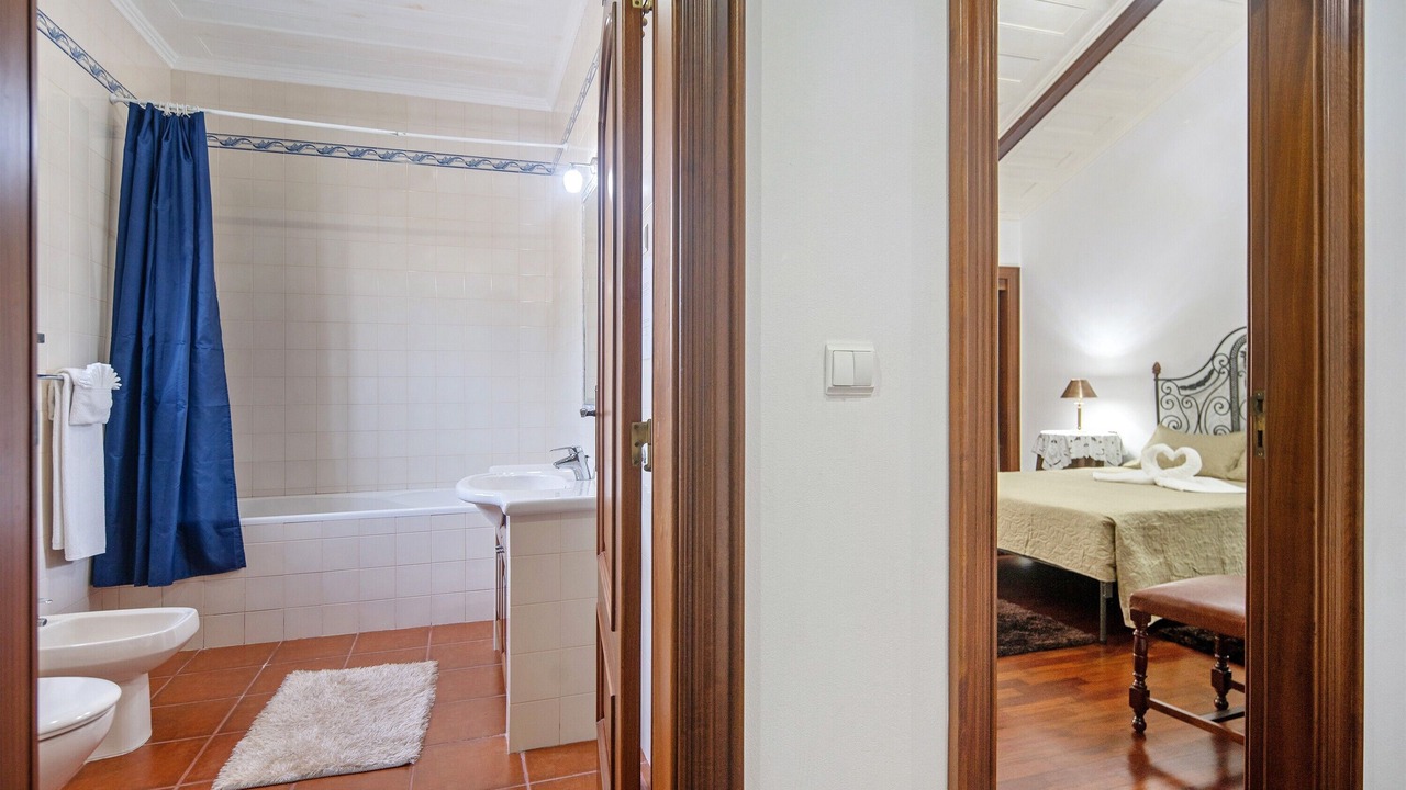 Photo of Bathroom in Santa Cruz da Graciosa