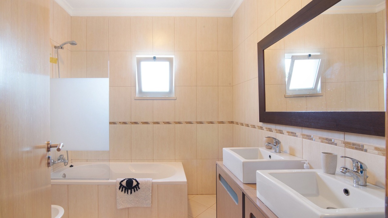Photo of Bathroom in Albufeira