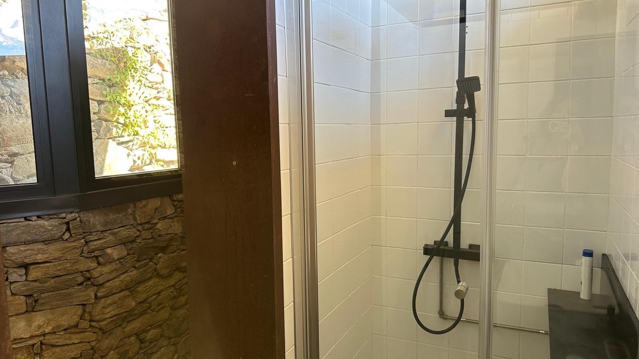 Photo of Bathroom in Mesao Frio
