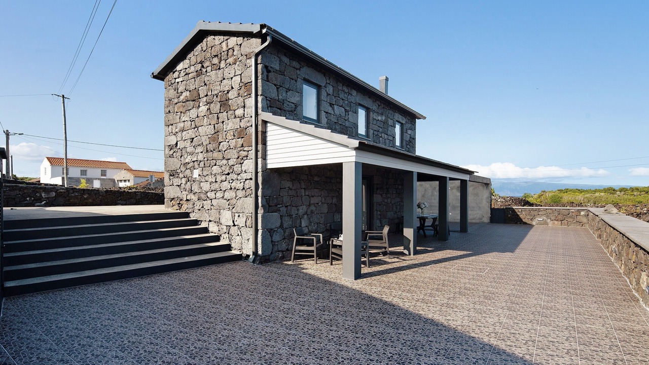 Photo of Patio Balcony in Lajes do Pico