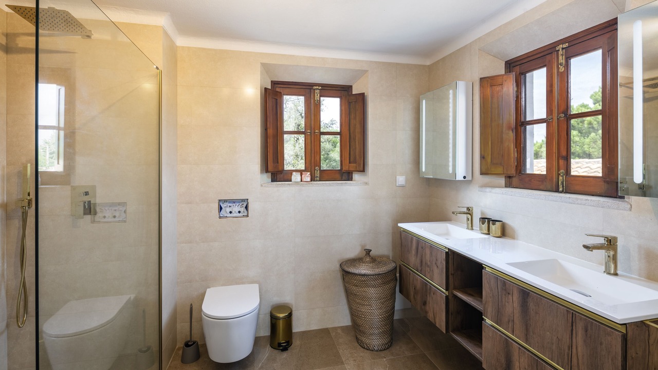 Photo of Bathroom in Lagoa e Carvoeiro