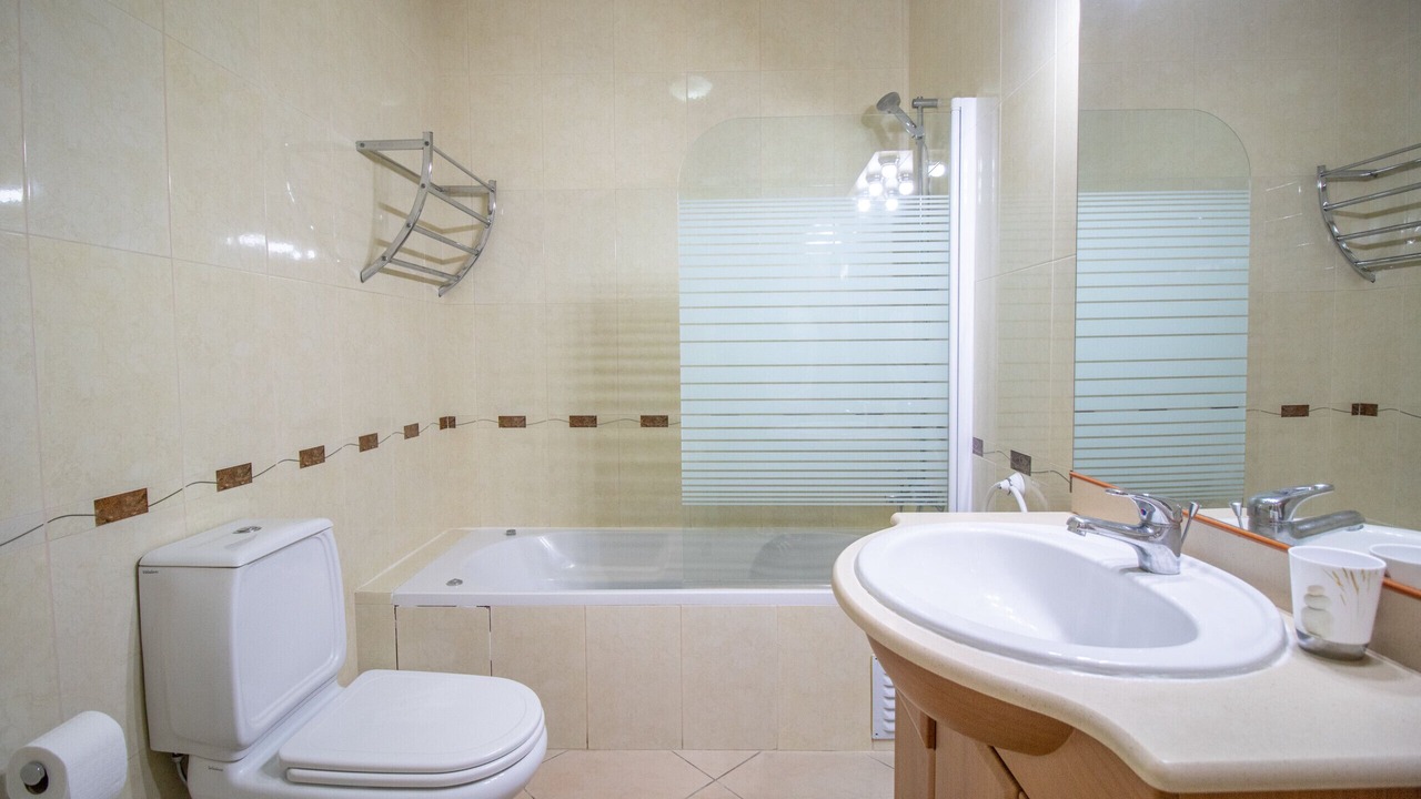 Photo of Bathroom in Oura