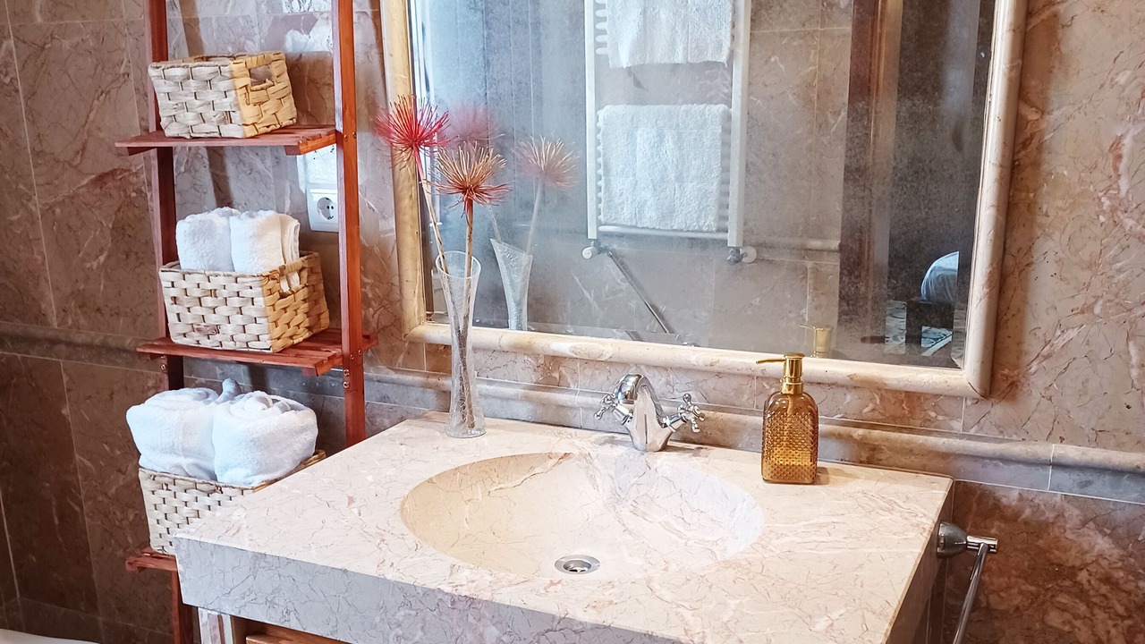Photo of Bathroom in Mendiga