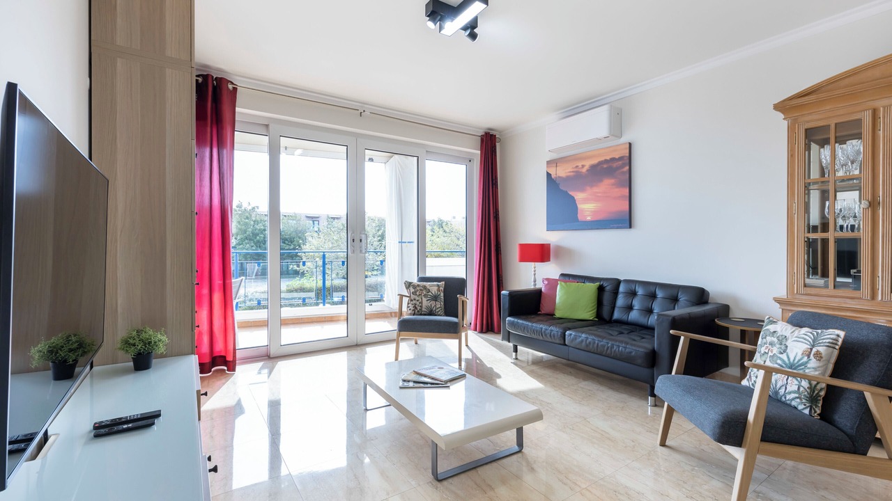 Photo of Livingroom in Meia Praia