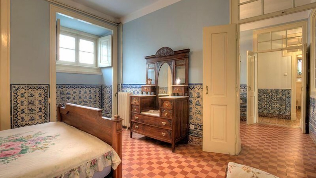 Photo of Bedroom in Lisbon Old Town