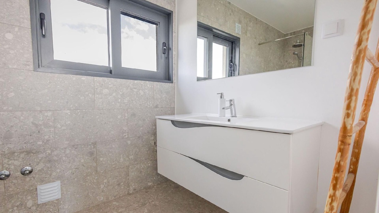 Photo of Bathroom in Cadaval