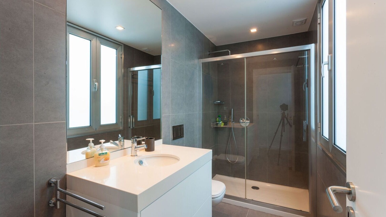 Photo of Bathroom in Canico