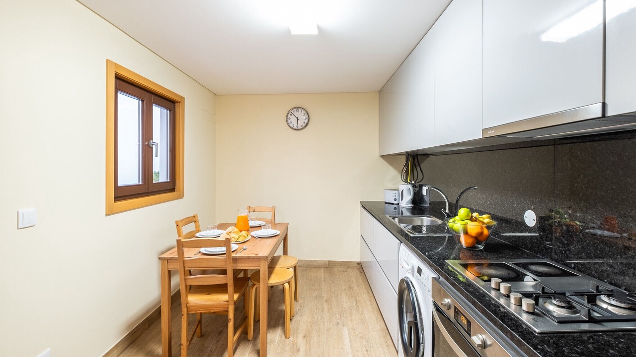 Photo of Kitchen in Peneco Beach