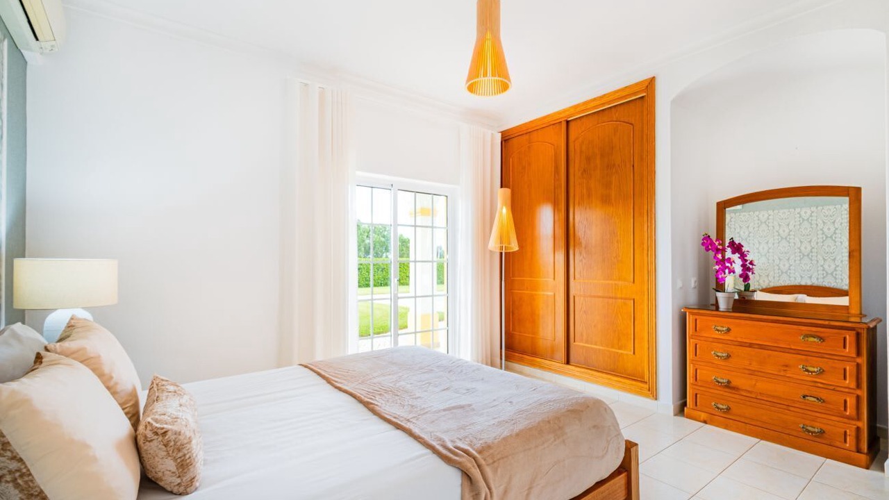 Photo of Bedroom in Salgados