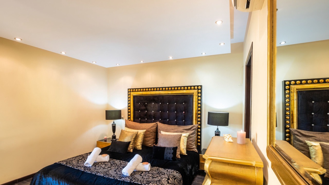 Photo of Bedroom in Patroves