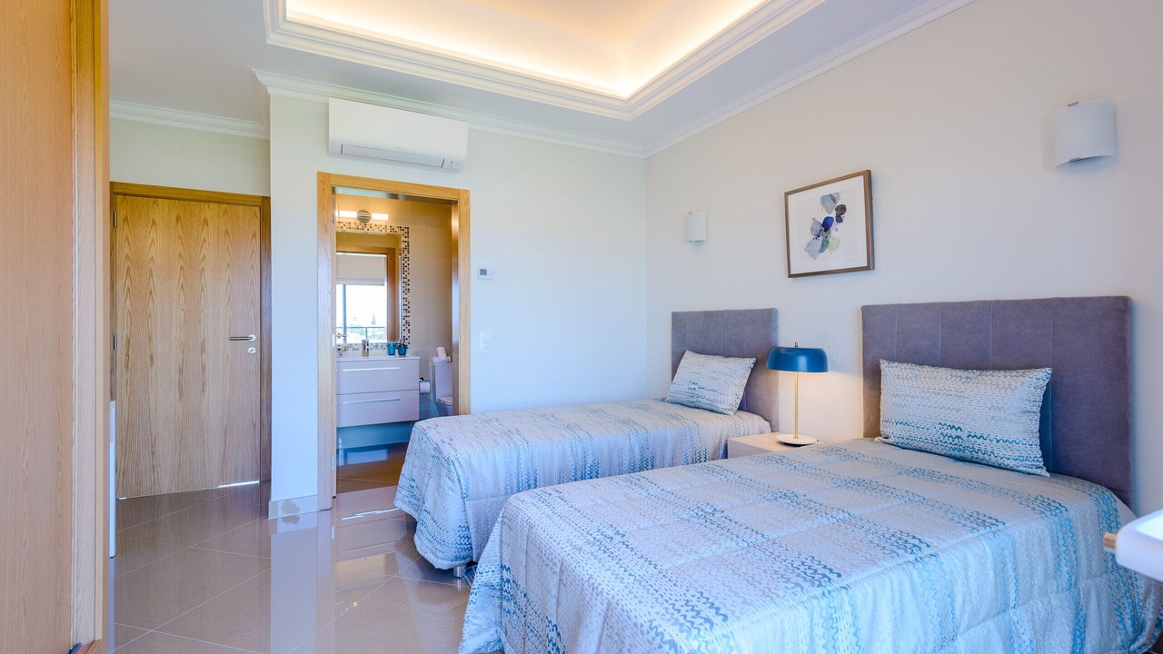 Photo of Bedroom in Atalaia