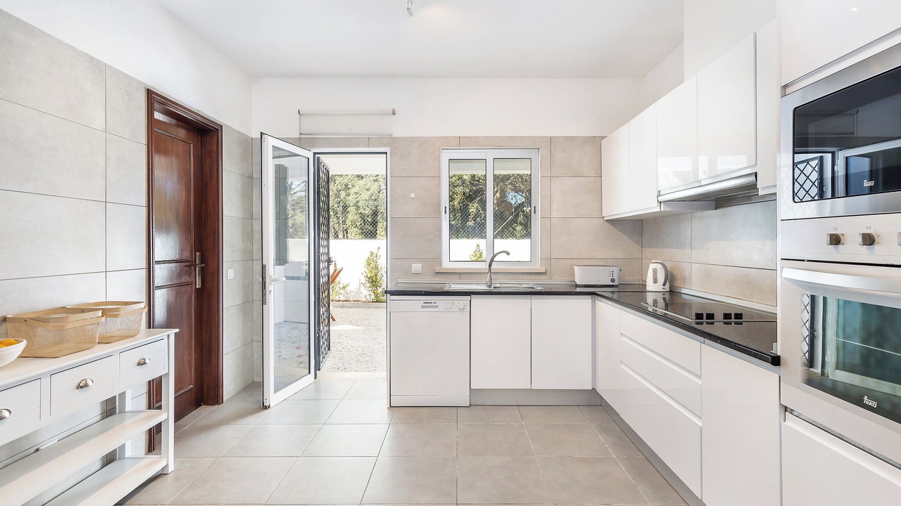 Photo of Kitchen in Vale do Lobo