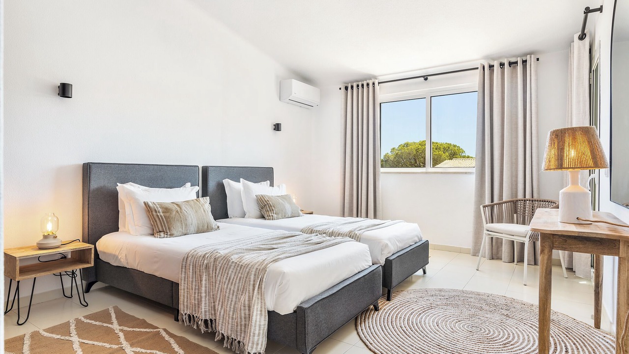 Photo of Bedroom in Vale do Lobo