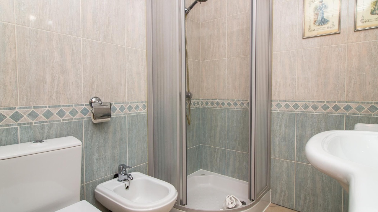 Photo of Bathroom in Oura