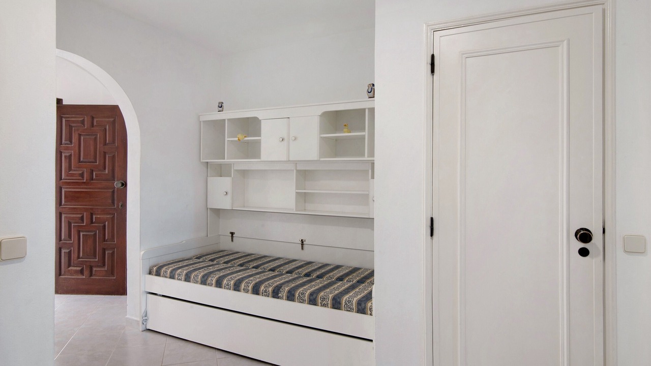 Photo of Bedroom in Alporchinhos