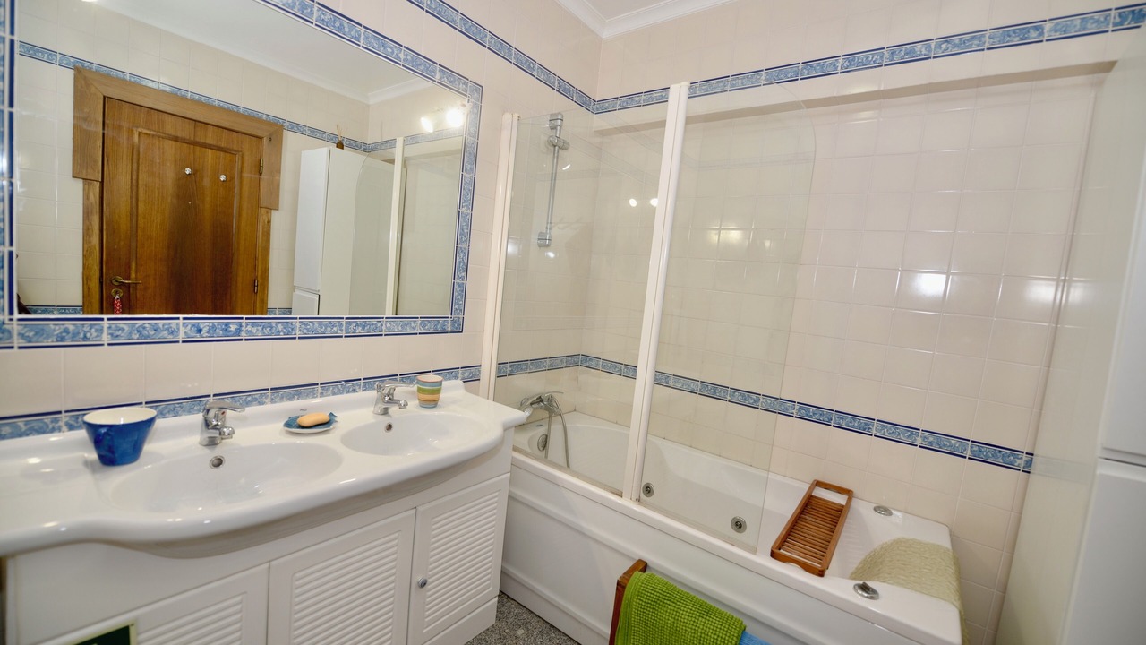 Photo of Bathroom in Sao Martinho do Porto