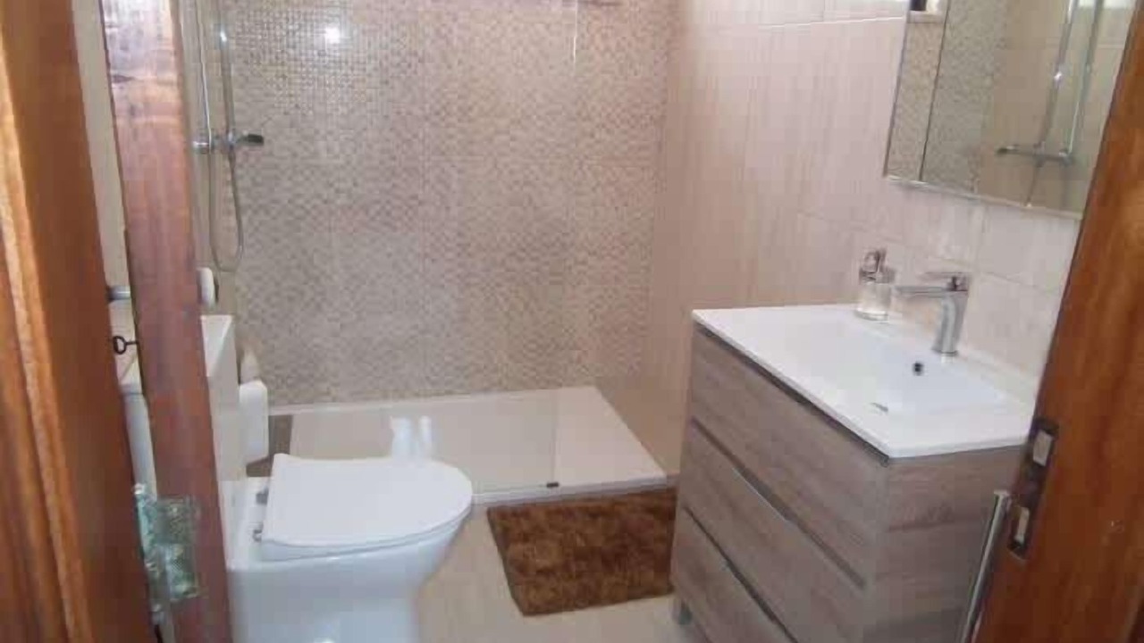 Photo of Bathroom in Atalaia
