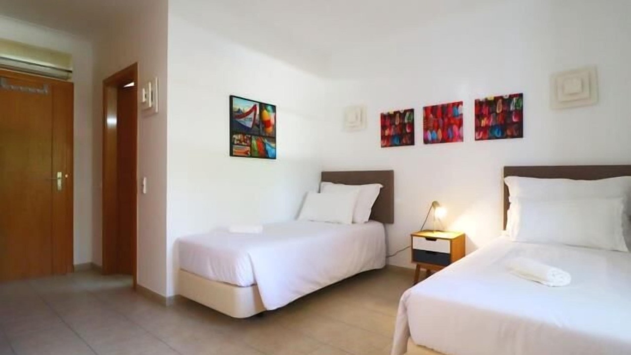 Photo of Bedroom in Lagoa e Carvoeiro