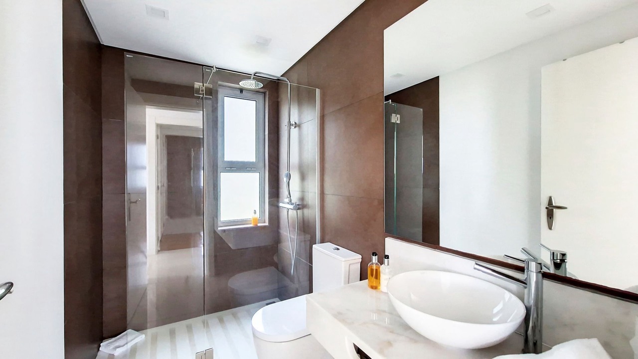 Photo of Bathroom in Canico