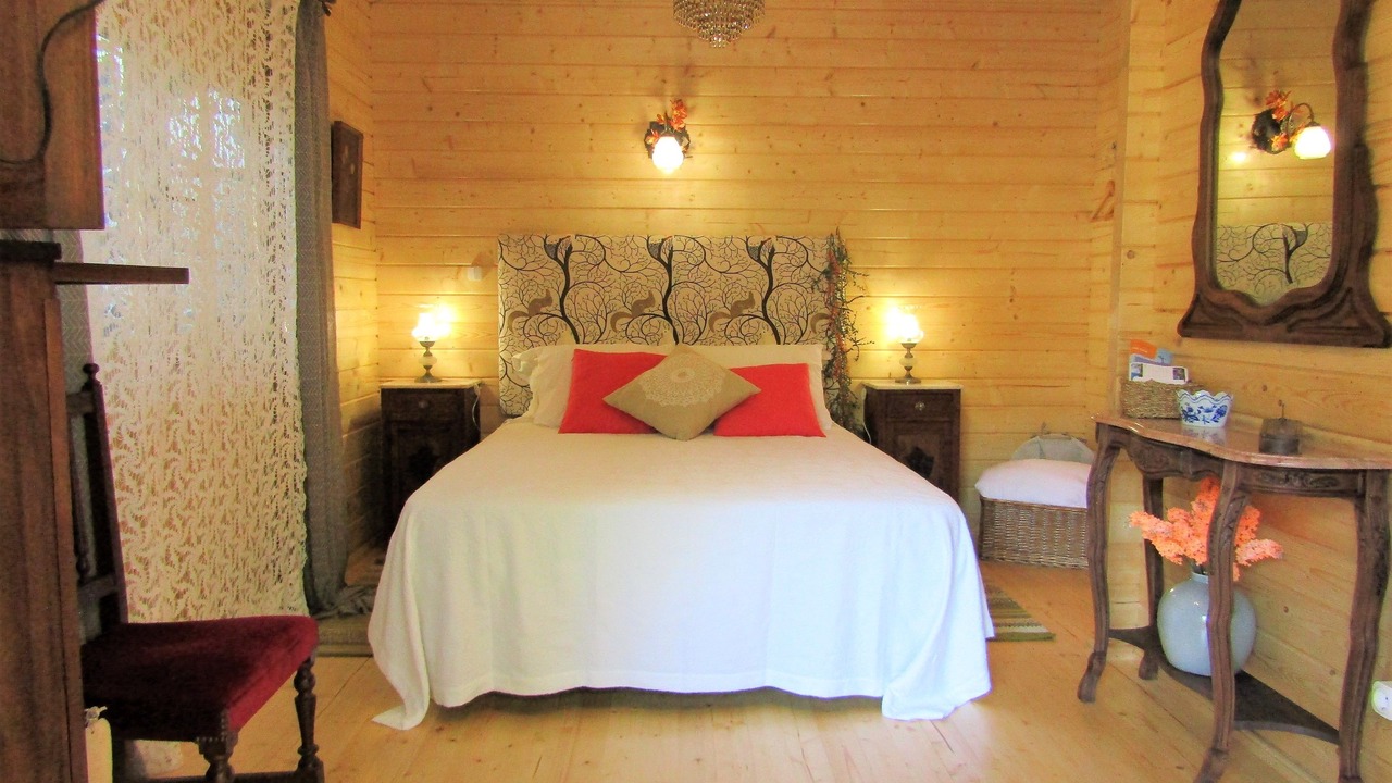Photo of Bedroom in Calheta