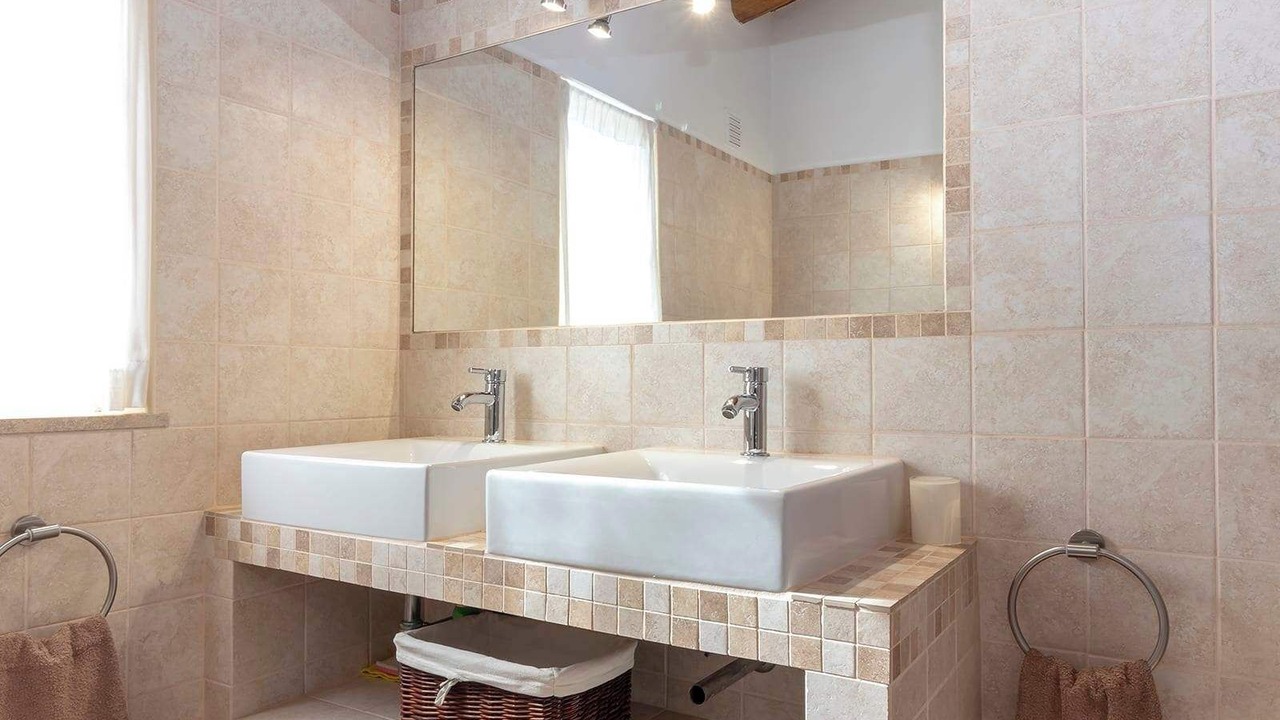 Photo of Bathroom in Lagoa e Carvoeiro