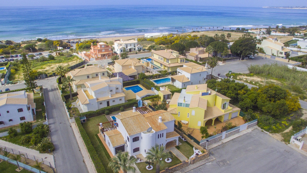 Photo of Outdoor in Gale