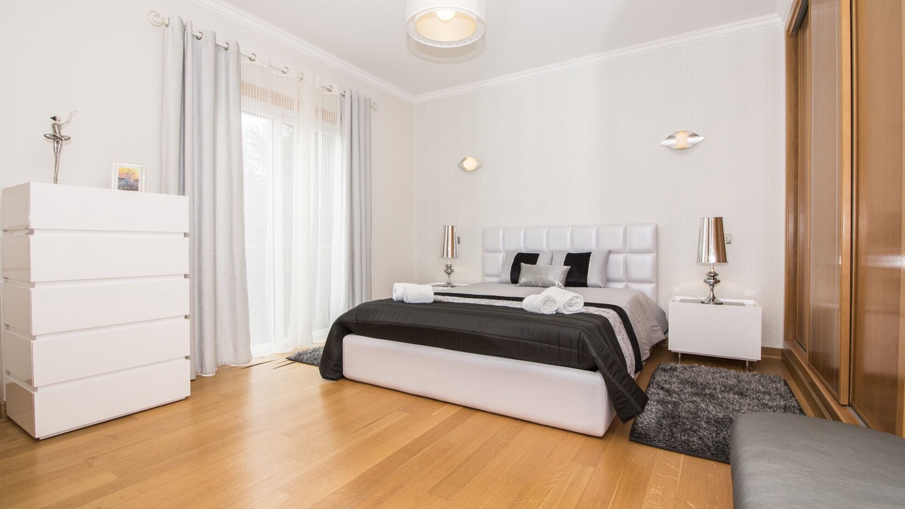 Photo of Bedroom in Vale do Garrao
