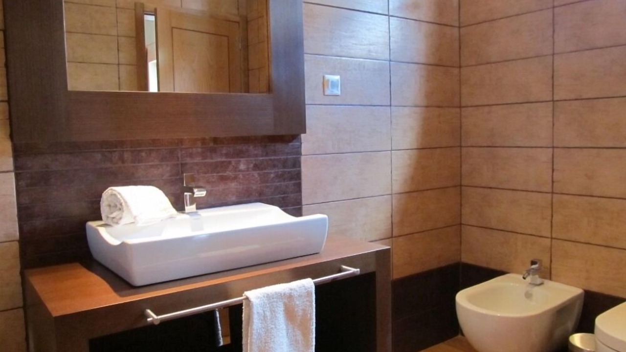 Photo of Bathroom in Parragil
