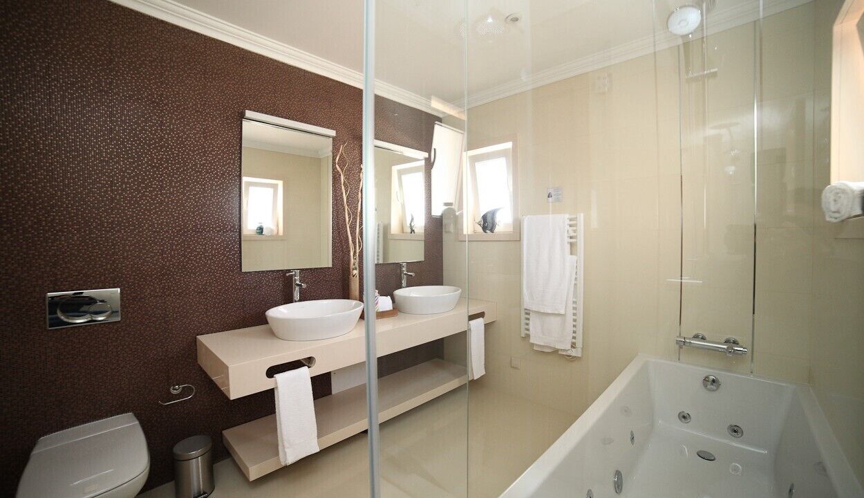 Photo of Bathroom in Gale