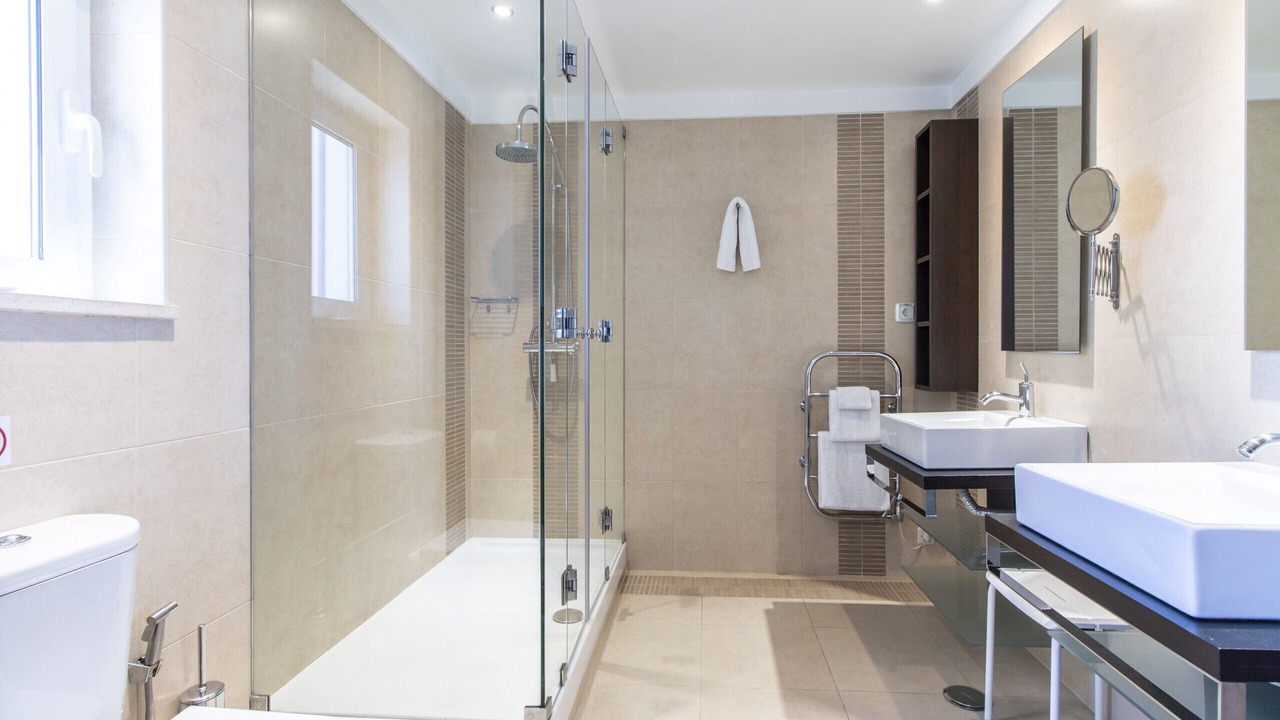 Photo of Bathroom in Valados