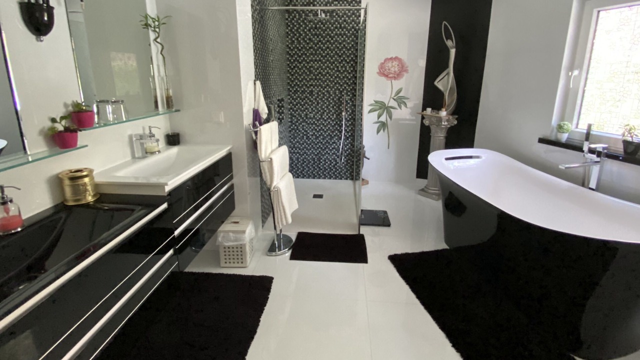 Photo of Bathroom in Quarteira