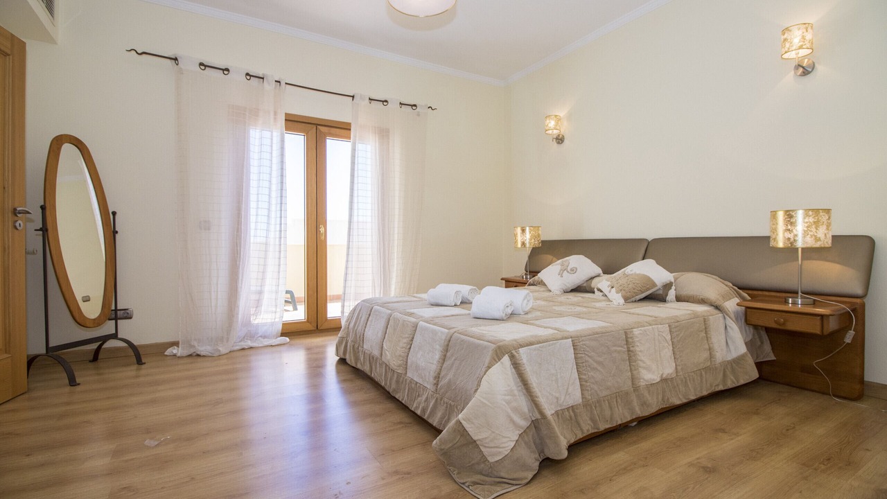 Photo of Bedroom in Vale do Garrao