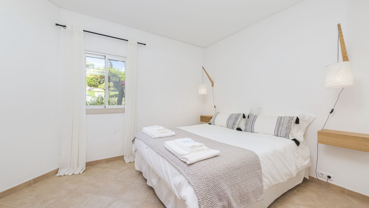 Photo of Bedroom in Vale do Lobo