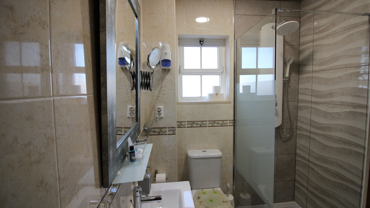 Photo of Bathroom in Vale de Carro