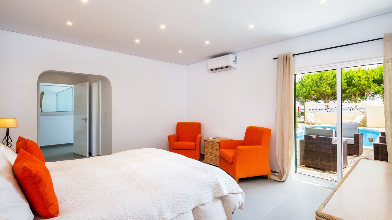 Photo of Bedroom in Vale do Lobo