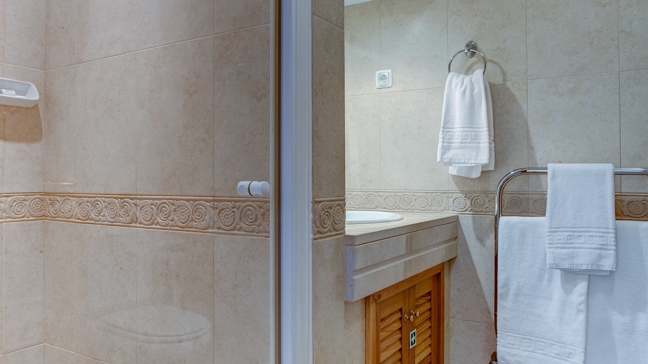 Photo of Bathroom in Atalaia