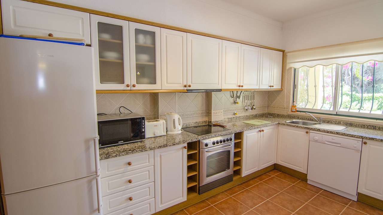 Photo of Kitchen in Quarteira