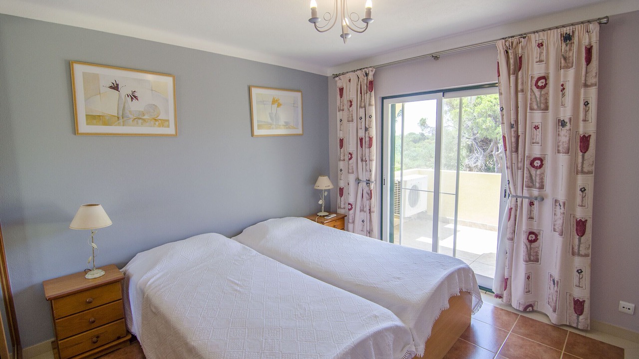 Photo of Bedroom in Quarteira
