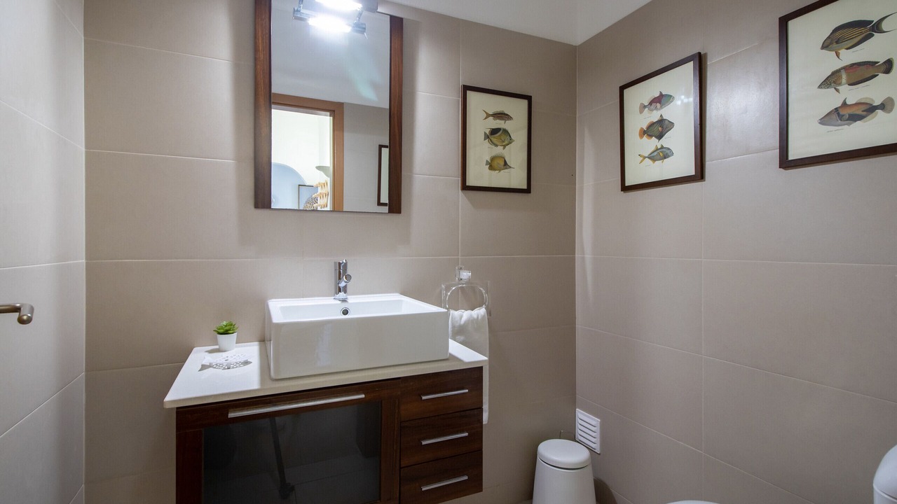 Photo of Bathroom in Quarteira