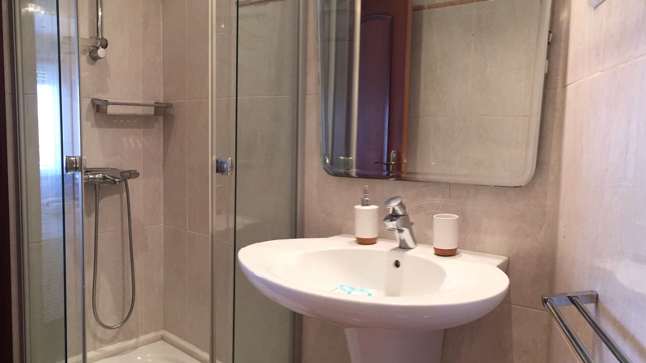 Photo of Bathroom in Oeiras