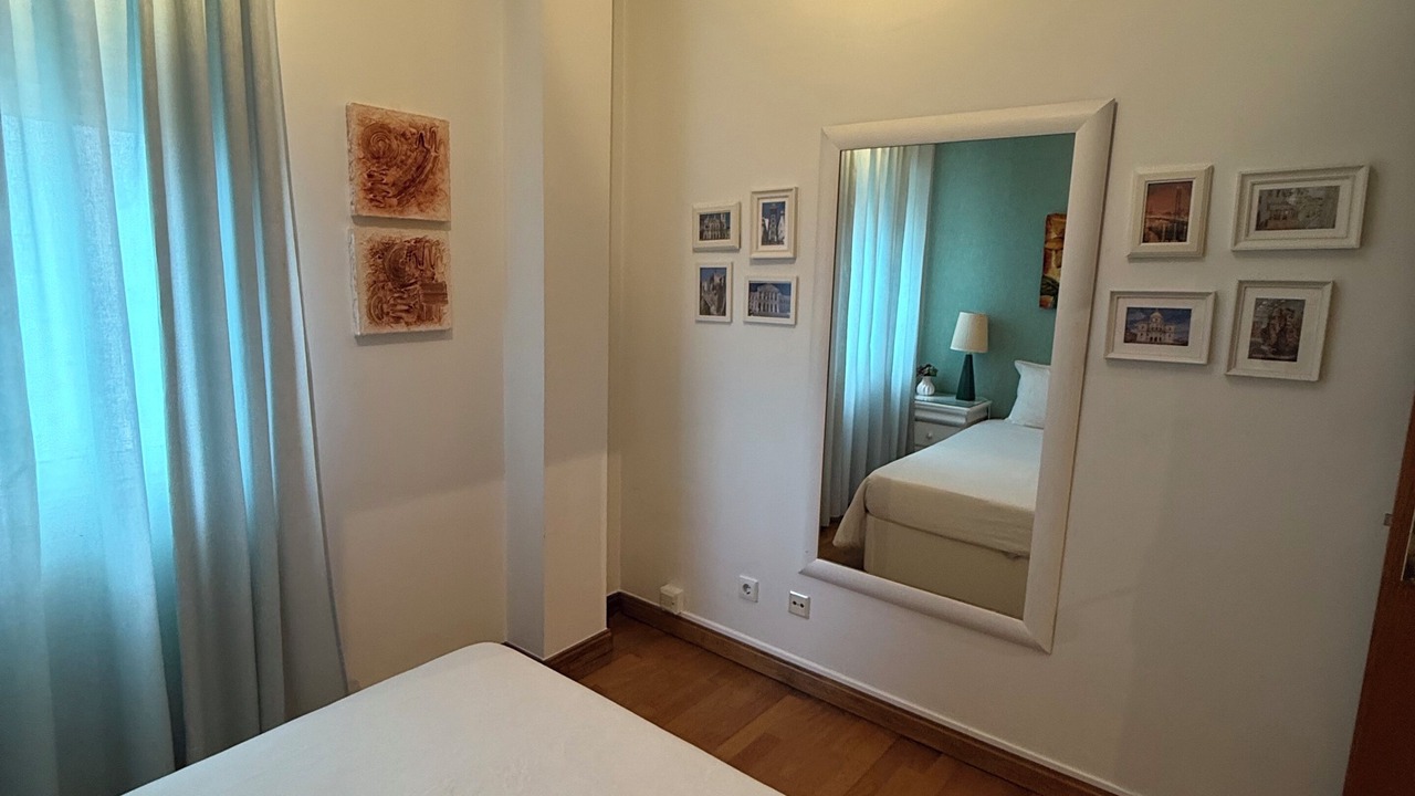 Photo of Bedroom in Sacavem